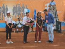 Tenis8